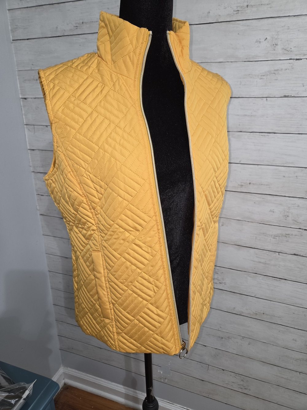 NWT-Black Rivet Golden Rod Yellow Zip Front Vest Women's Small